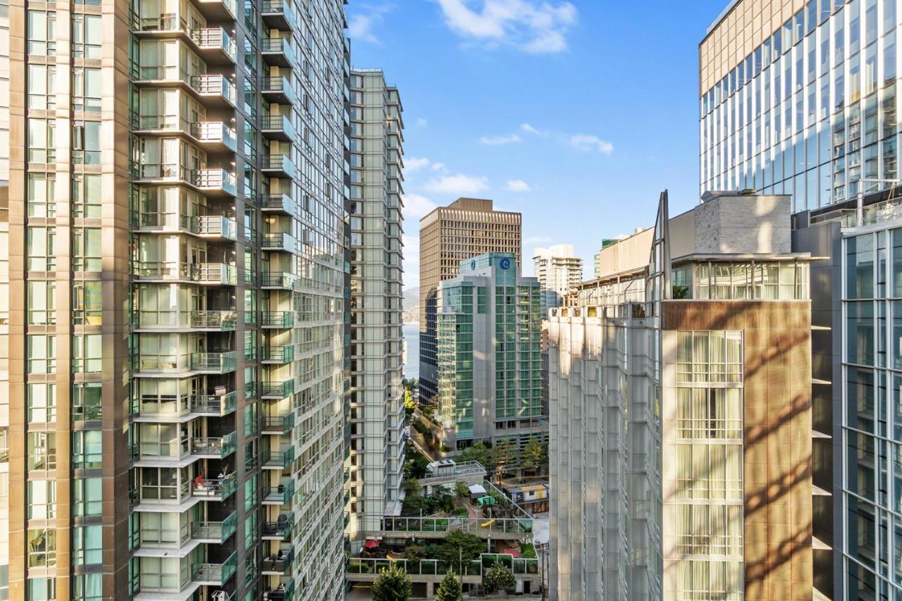 Downtown Luxury 1Br Coal Harbour Apartment Vancouver Bagian luar foto